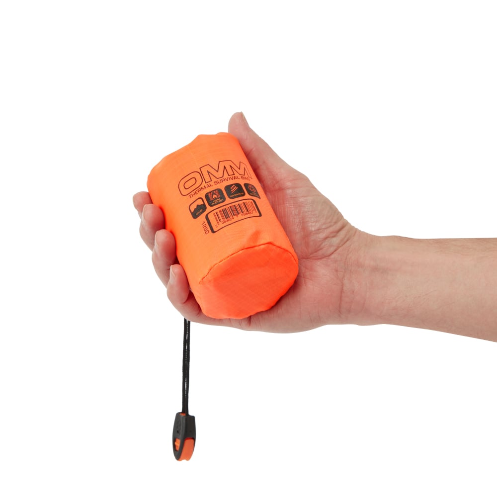 OG054_Thermal_Survival_Bag_Orange_Hand